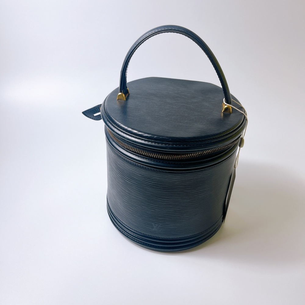 Vintage black Cannes Louis Vuitton handbag